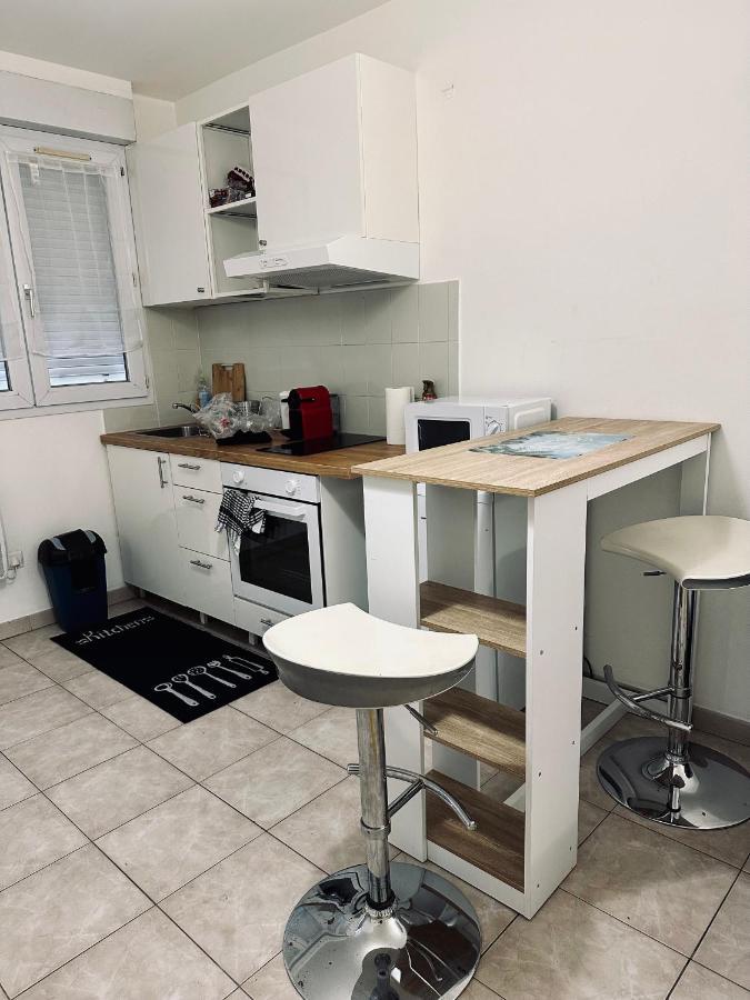 Superbe Studio Proche Disney Champs-Sur-Marne Ngoại thất bức ảnh